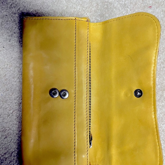 Fossil leather long flip wallet - Picture 2 of 4